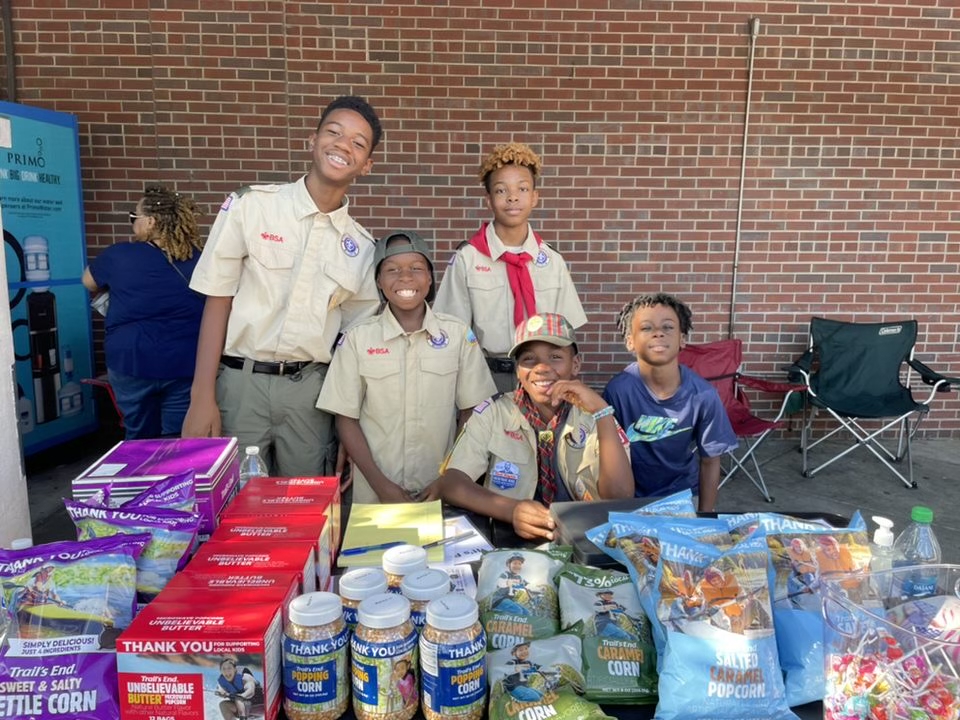 10,000 in Popcorn Fundraising! Pack and Troop 367